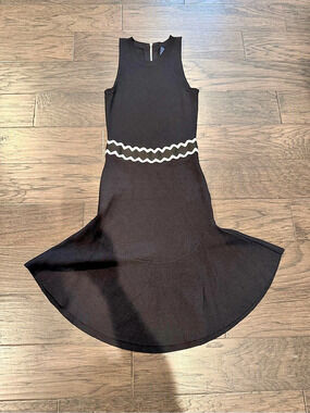 PACHE Sleeveless Fit & Flare Dress in Black & White Size XS